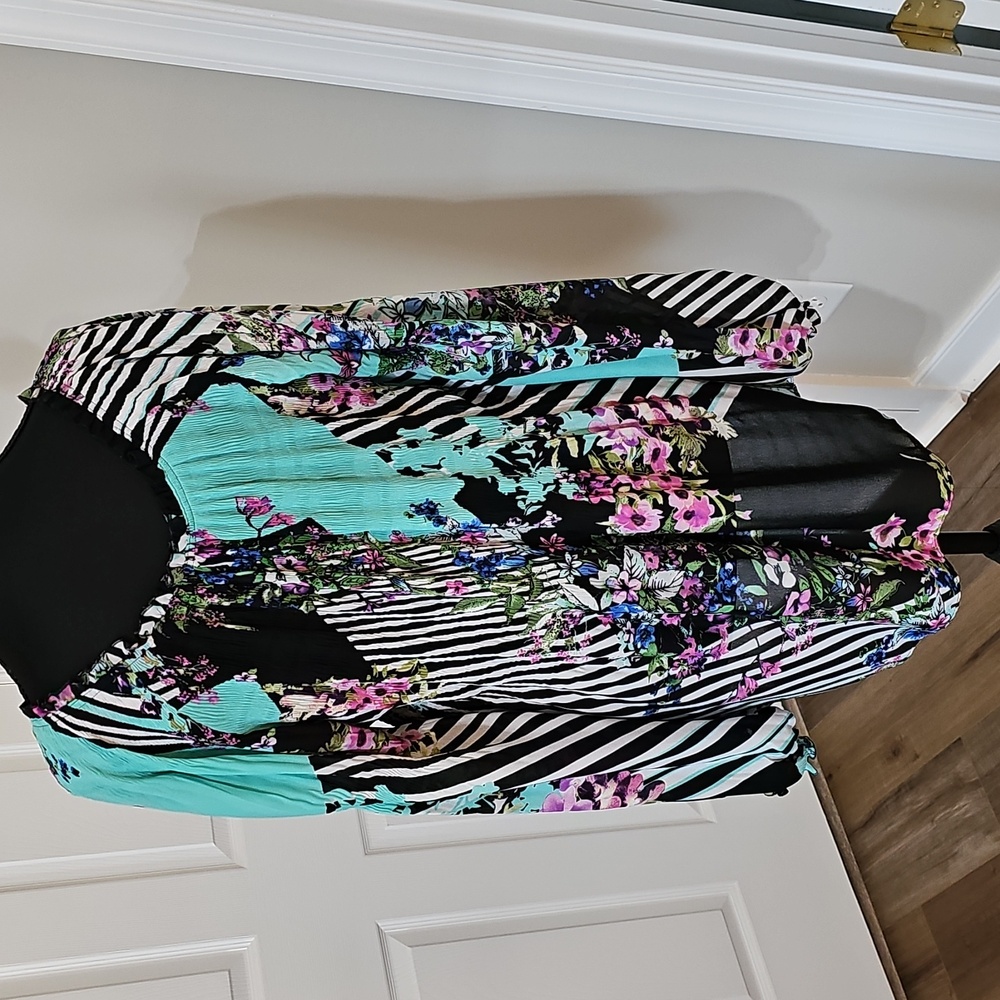 Top - Picture 10 of 16